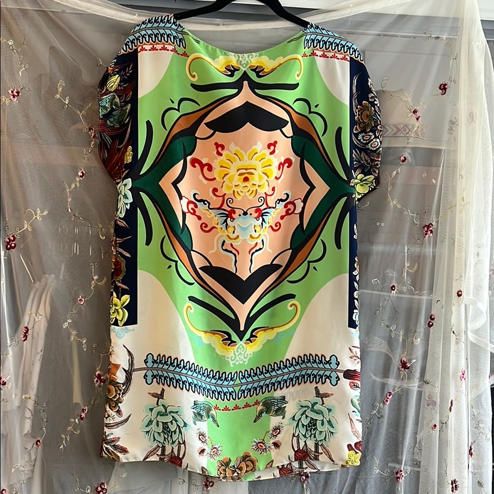 FARM RIO Vibrant Multicolor Patterned Tunic top - Picture 8 of 8